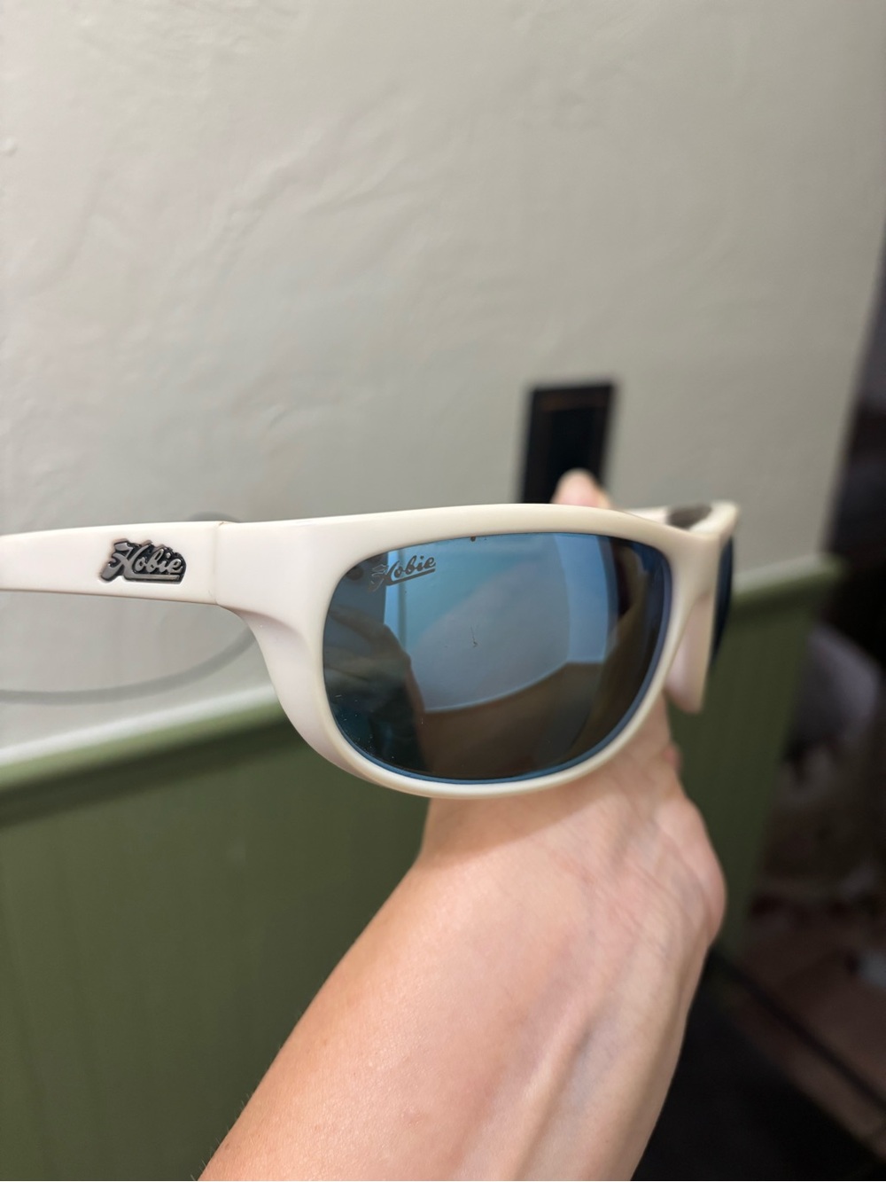 Hobie White Sunglasses with Blue Mirrored Lenses vented